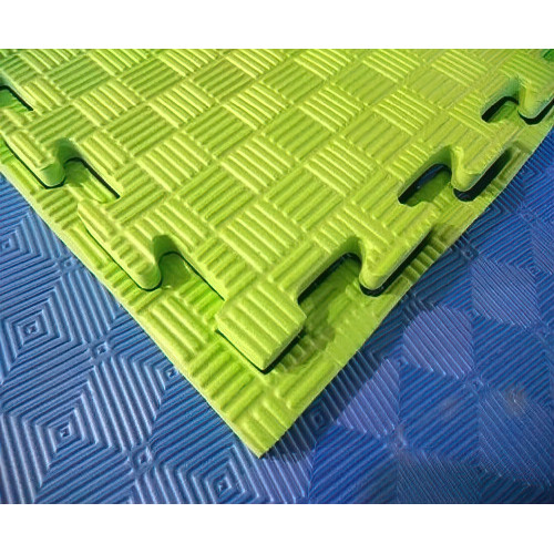 Мягкий пол спортивный 1,44м2, размер блока 0,6*0,6 м - Китай