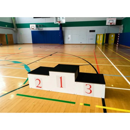 Пьедестал почета для награждения спортсменов